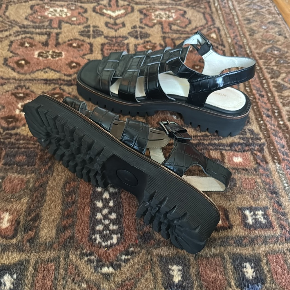 Intentionally Blank Haddie Leather Fisherman Sandal - Picture 4 of 4
